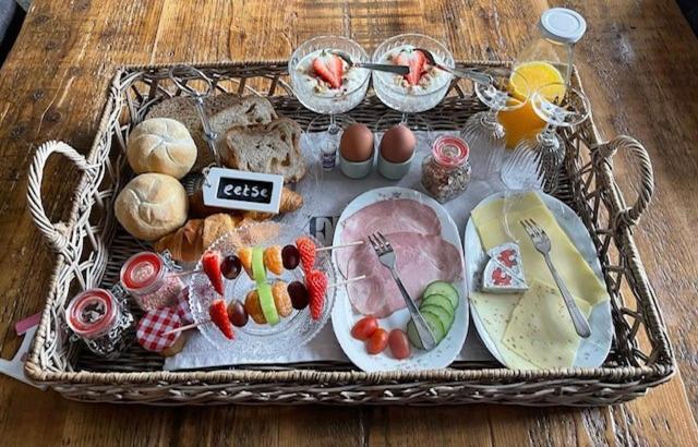 T'Hus Bed & Breakfast Katlijk Eksteriør bilde