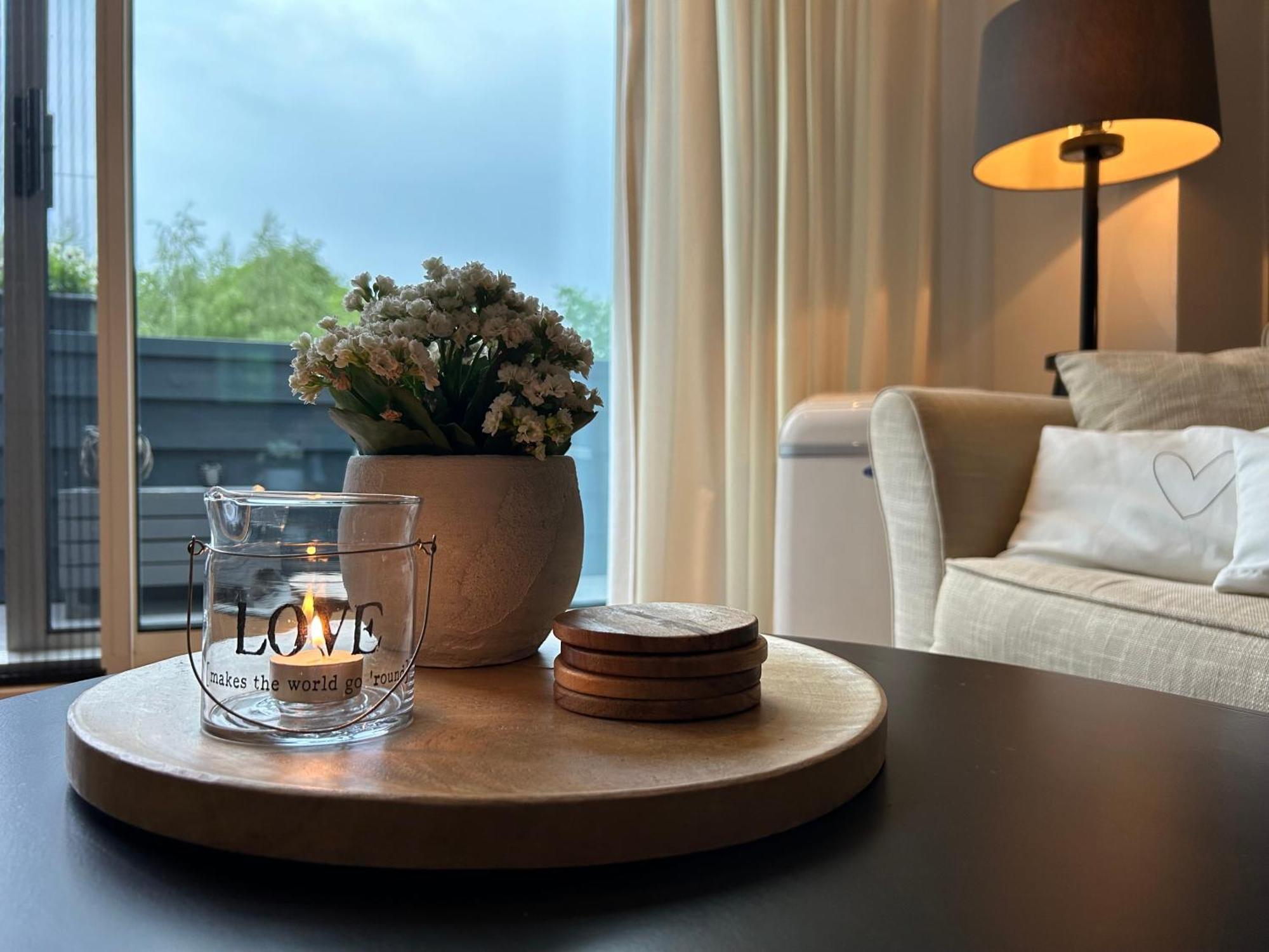 T'Hus Bed & Breakfast Katlijk Eksteriør bilde