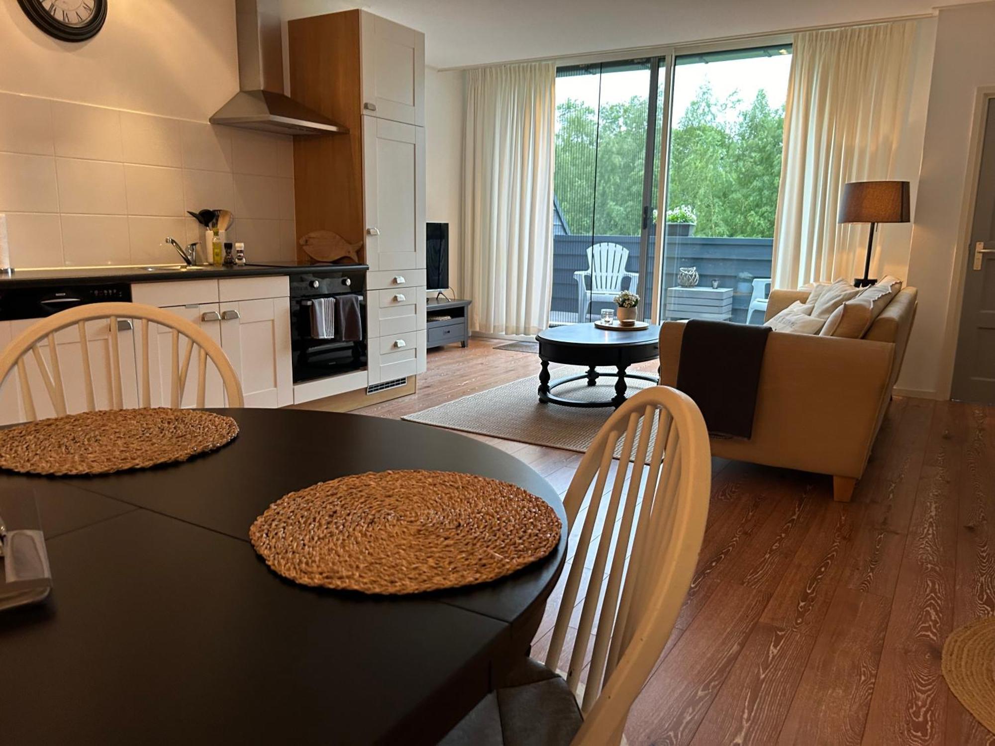 T'Hus Bed & Breakfast Katlijk Eksteriør bilde